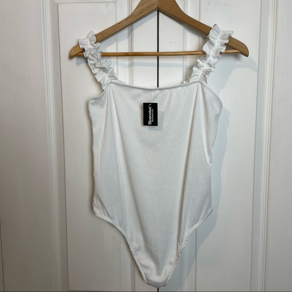 Ribbed Bodysuit With Ruffled Straps NWT - Picture 3 of 9